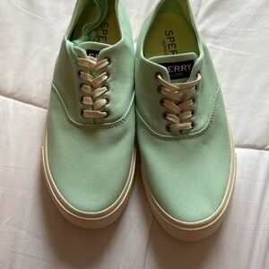 Sperry Women's Top-Sider STS81909 Captains CVO Mint Lace Up Sneakers Size 9.5